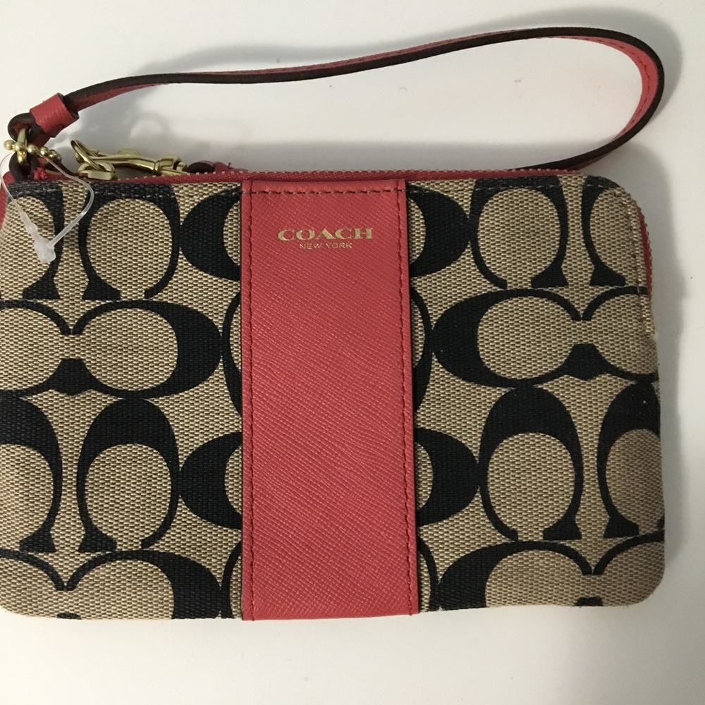 brand new coach wristlet